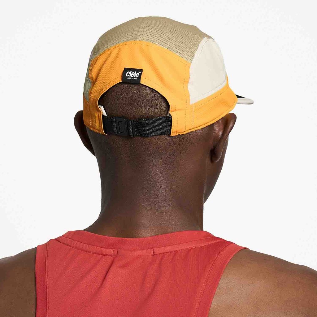 Ciele GOCap Field IconicBar - Clementine Sand