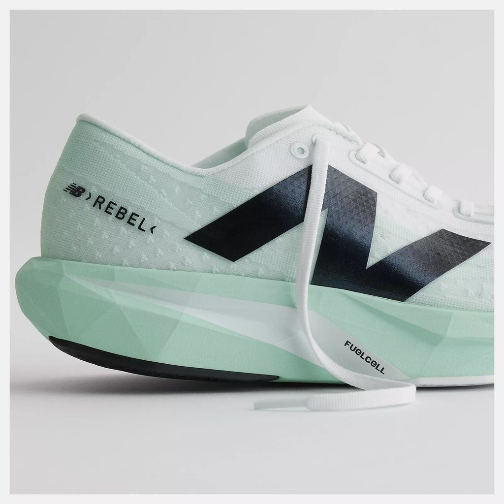 New Balance Fuel Cell Rebel v4 | Laufschuh für Männer