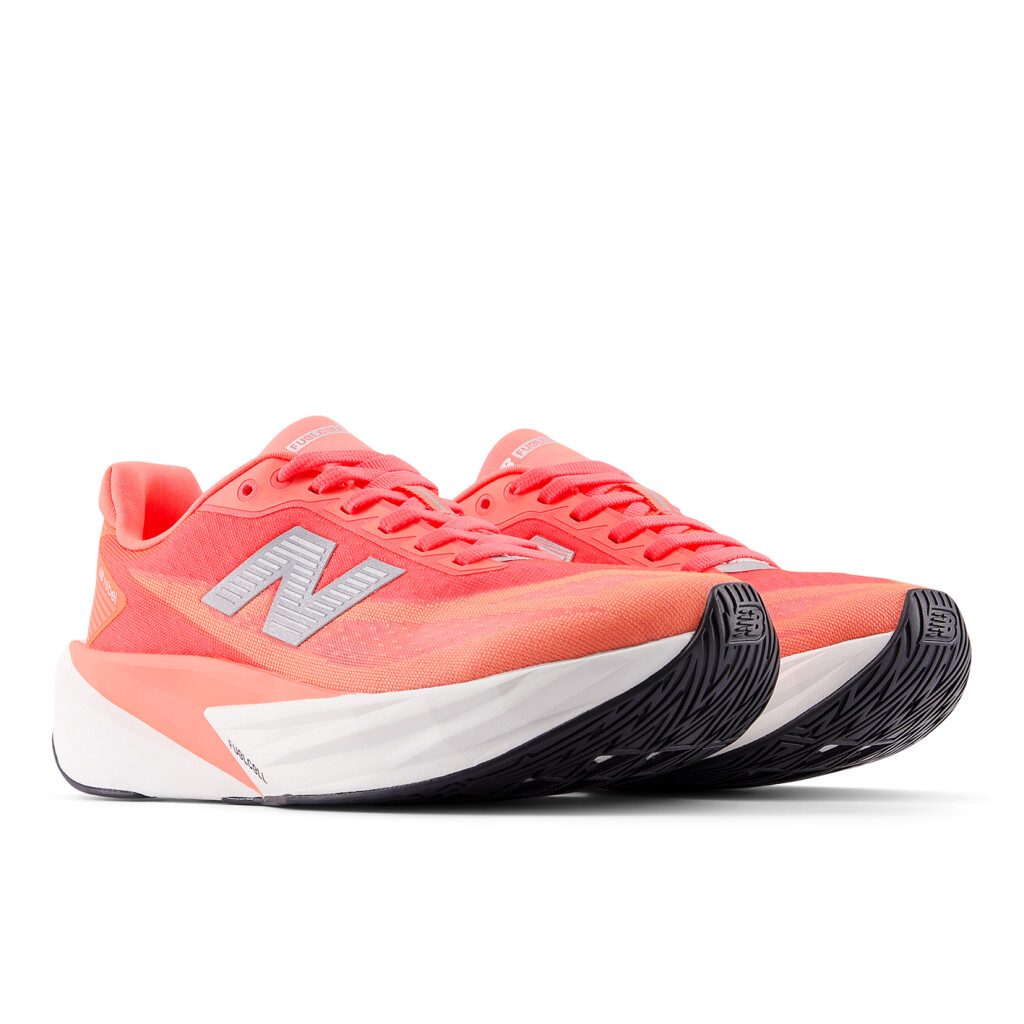 New Balance Fuel Cell Rebel v5 | Laufschuhe für Frauen